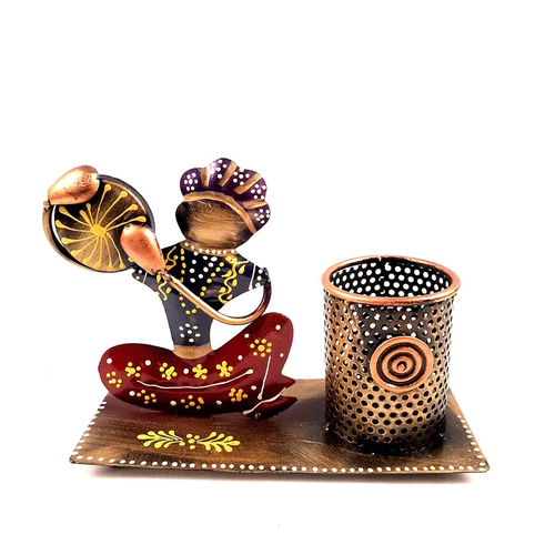 MUSICIAN FIGURINE  DESIGN PEN HOLDER