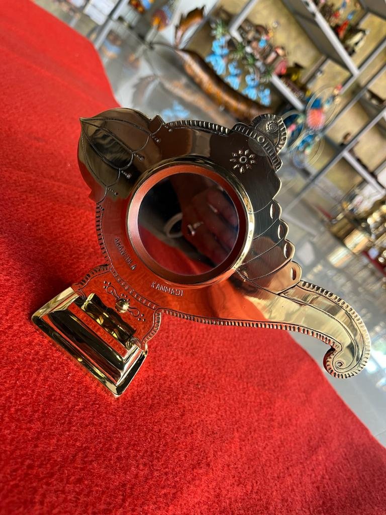 Aranmula kannadi, projection shank model (metal mirror) 4 inch