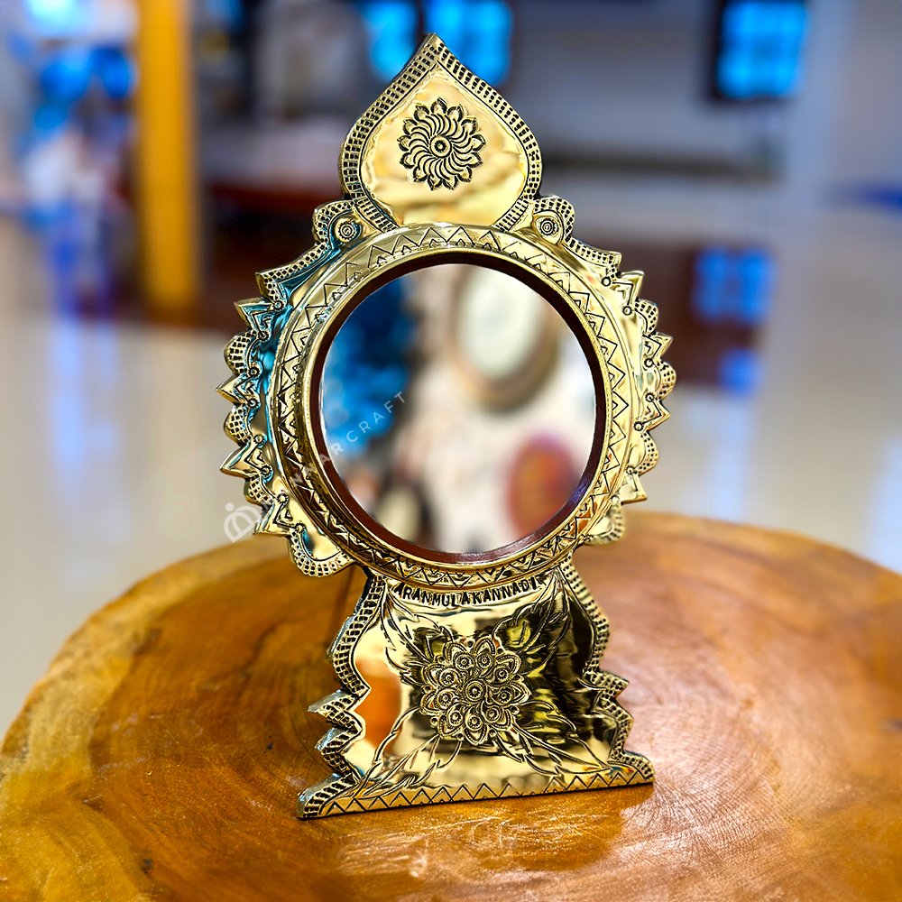 Elegant Round Aranmula Kannadi with Back Stand – 4 Inch Mirror Size
