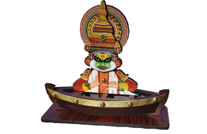 Handcrafted Wooden Vanchi with Shoulder Kathakali Face – Traditional Kerala Boat Decor & Cultural Gift – Mannar Craft