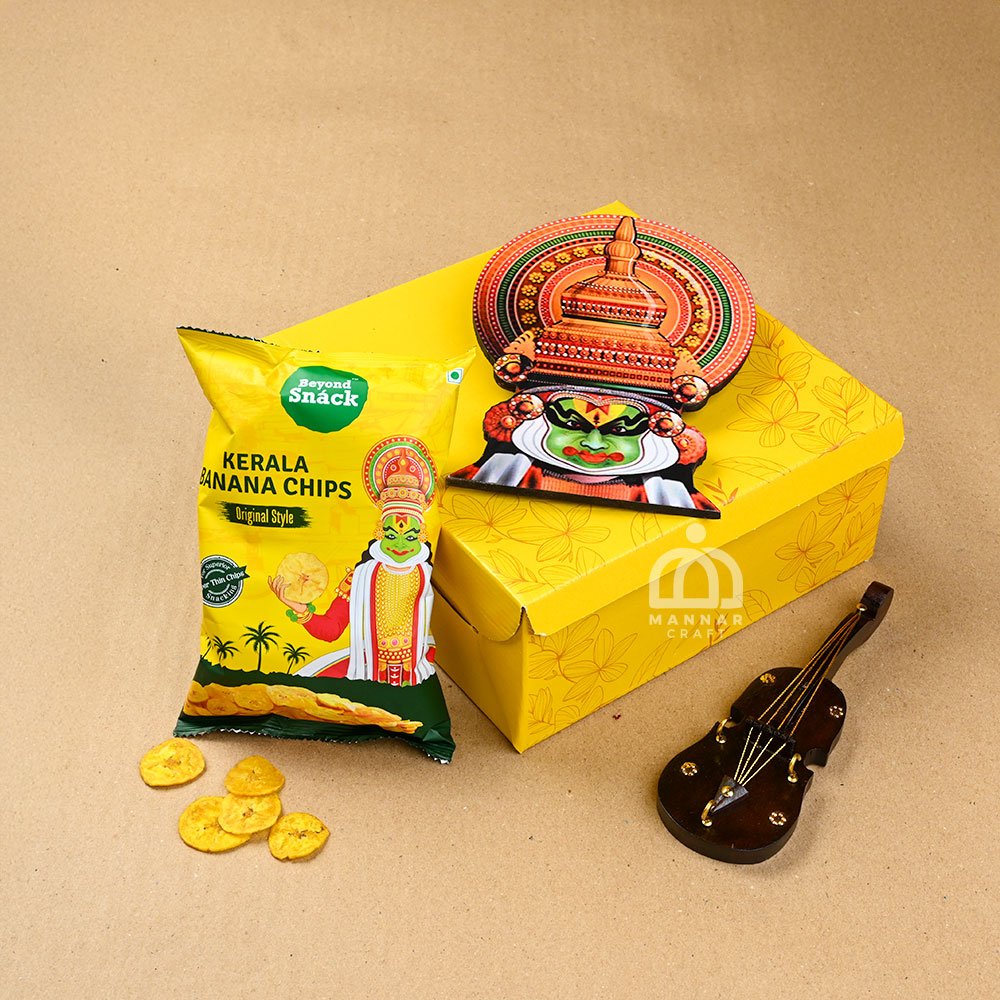 Mannar Craft Onam Combo – Kathakali Wall Art, Violin Key Hanger & Banana Chips