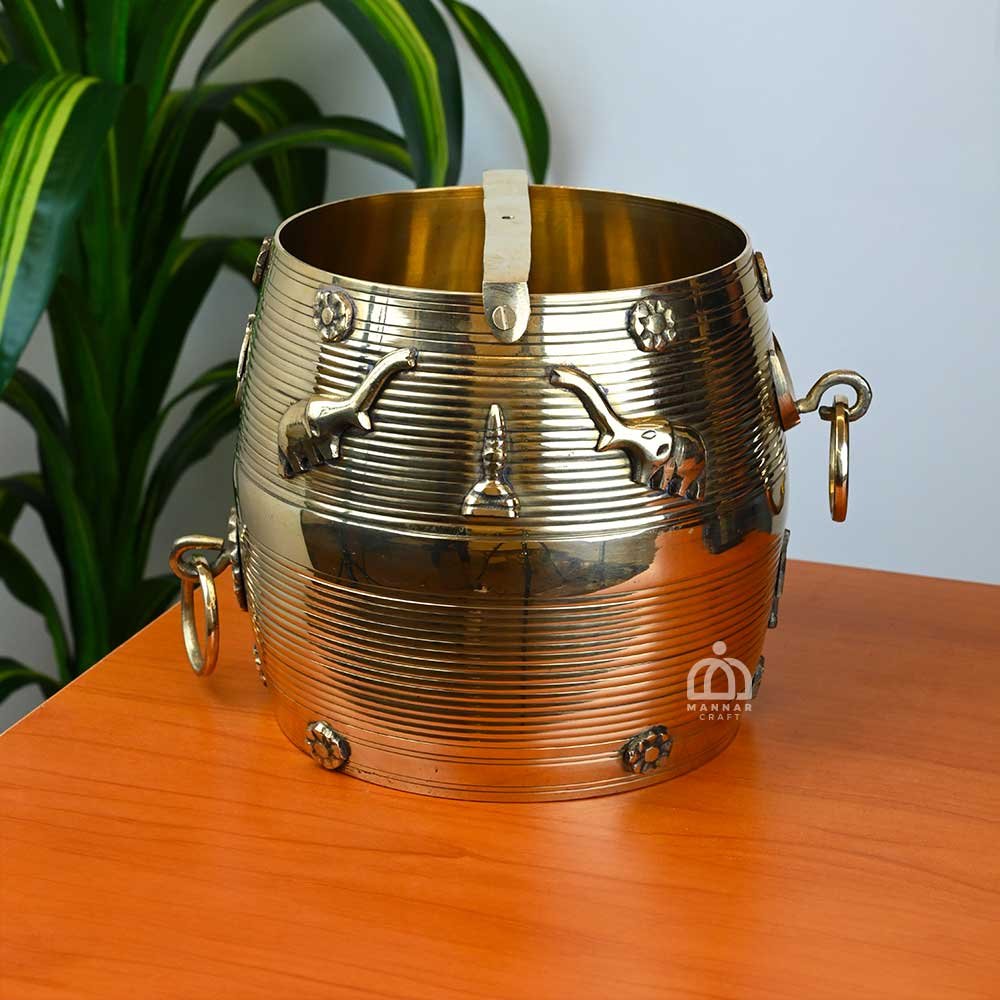 Brass Para: Authentic Kerala Measuring Vessel for Rituals and Home Decor with designs - 8.5 inch