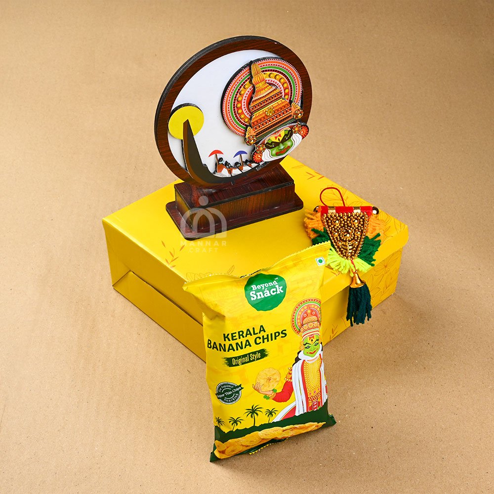 Mannar Craft Onam Combo – Round Kathakali with Stand, Nettipattam & Banana Chips