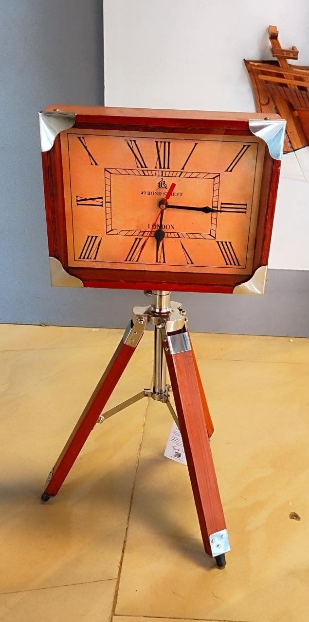 TRIPOD VINTAGE CLOCK