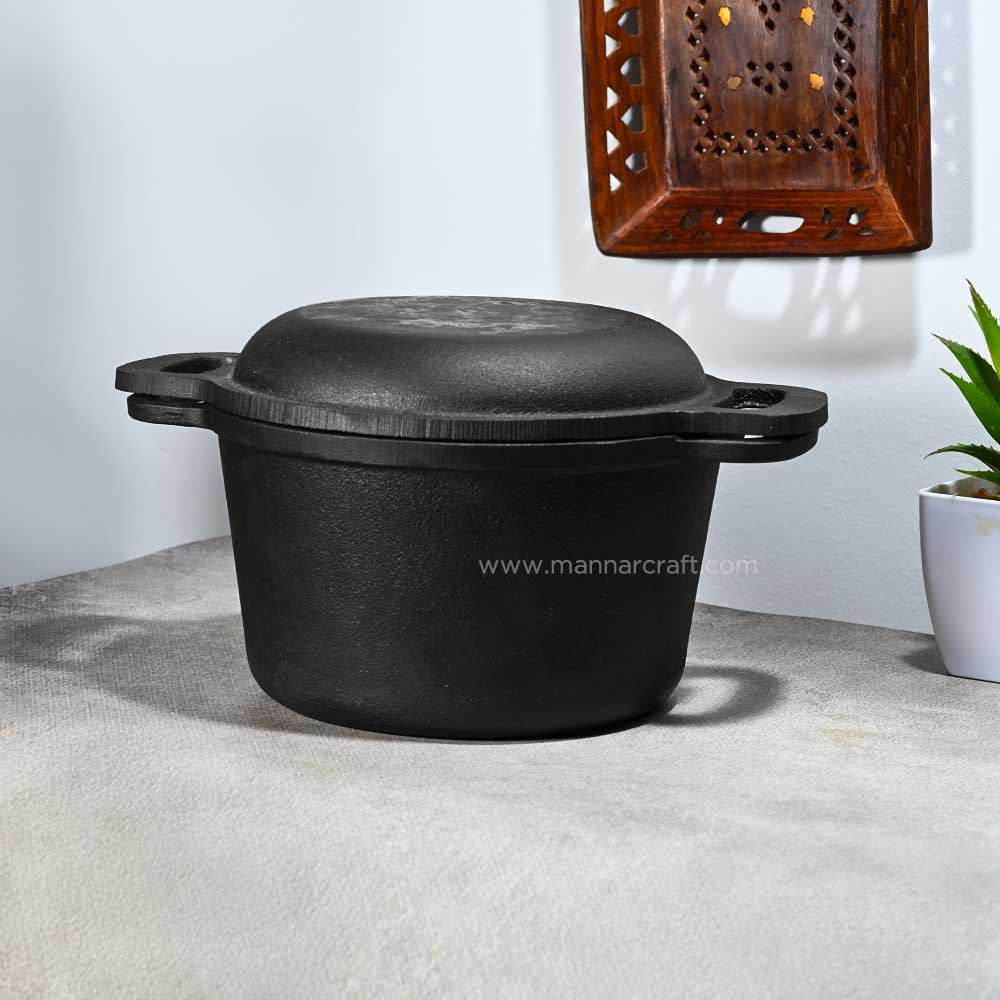 Pre-Seasoned Cast Iron Black Dutch Oven with Lid (3Litre Capacity) Compatible with Gas Stove, Induction, Oven