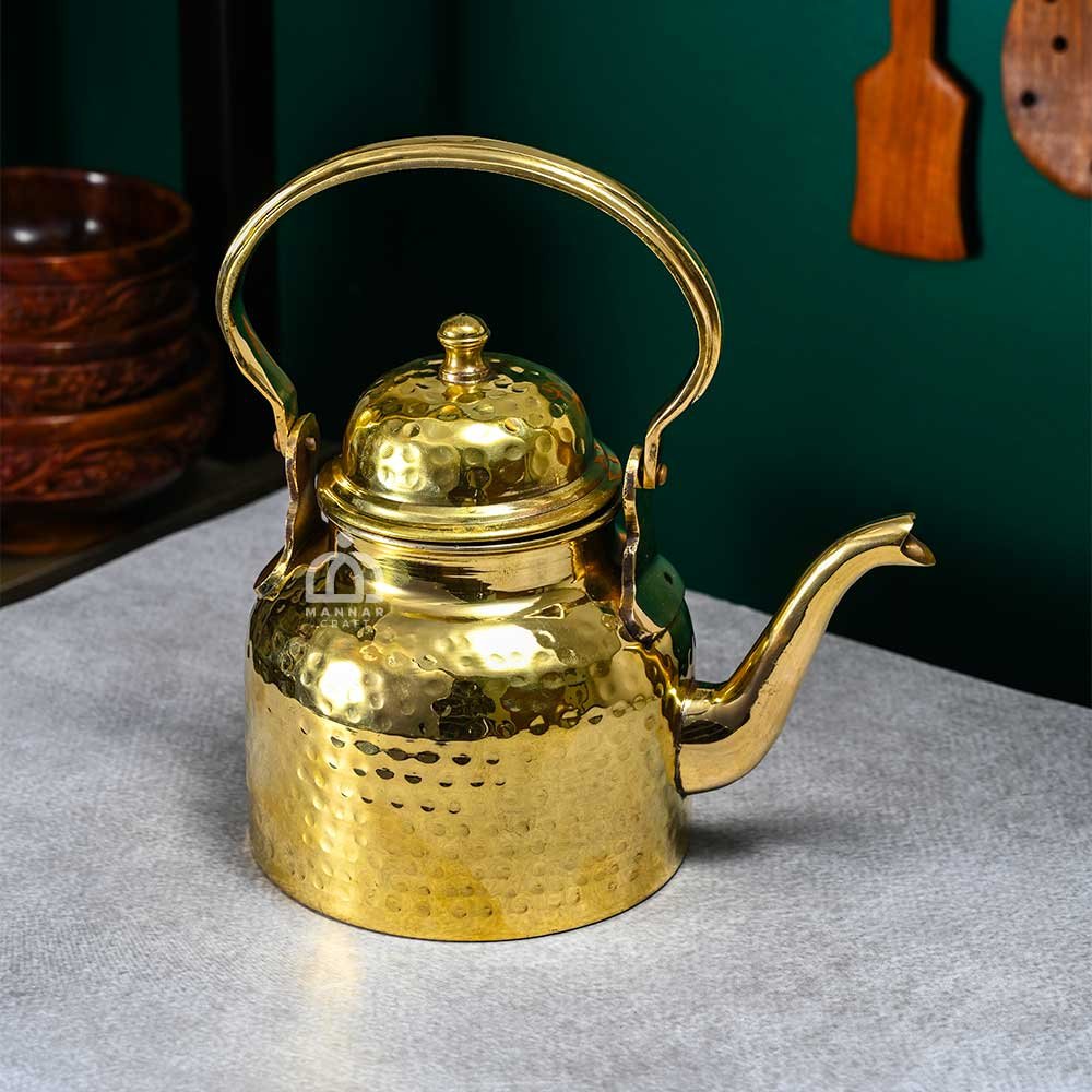 Mannar Craft Brass Kettle/Tea Pot – 550 gm | Traditional Handmade Teapot for Elegant Brewing