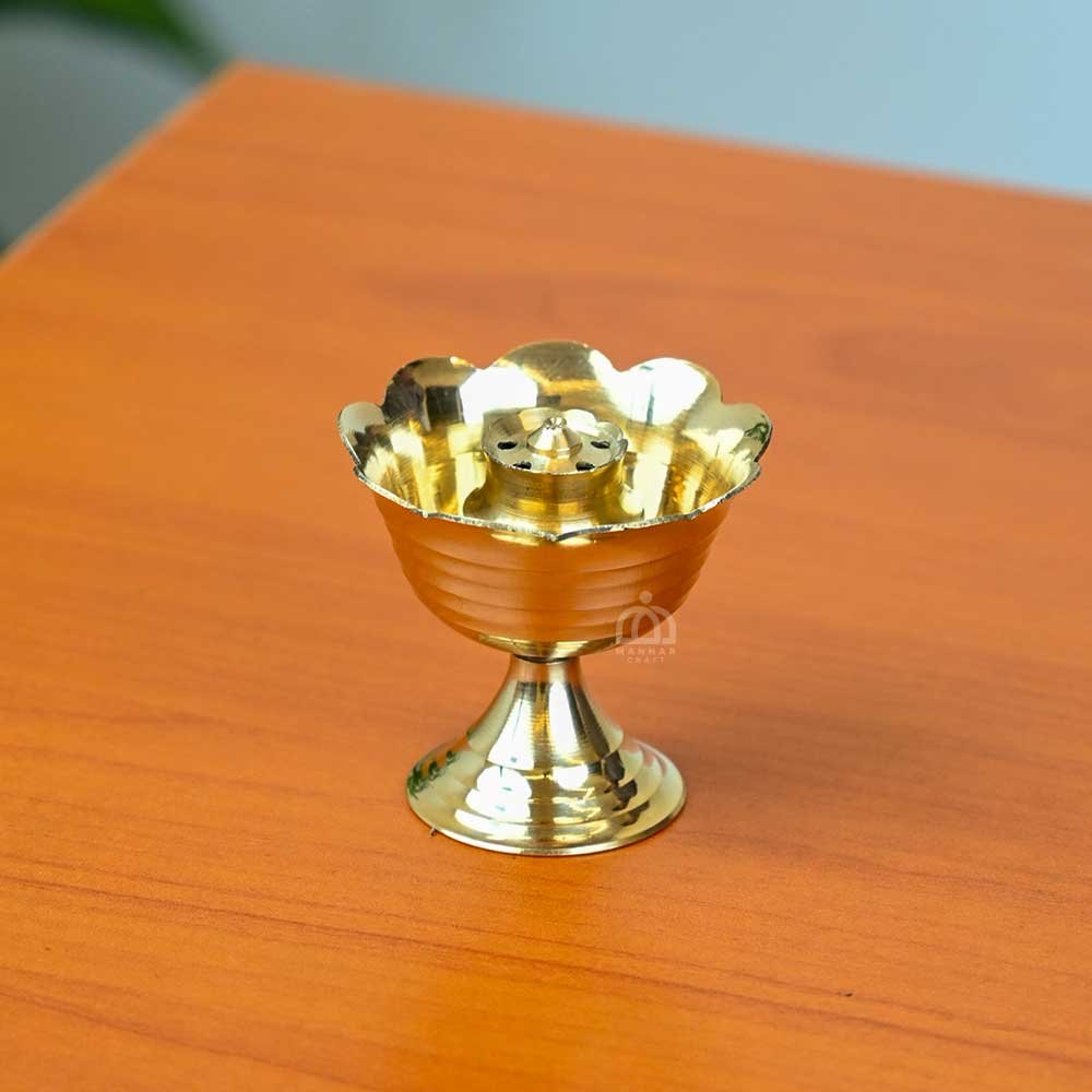 Brass Lotus Agarbatti Stand – Traditional Lotus-Shaped Incense Holder with Ash Catcher for Pooja, Meditation & Home Decor – 4.5 cm