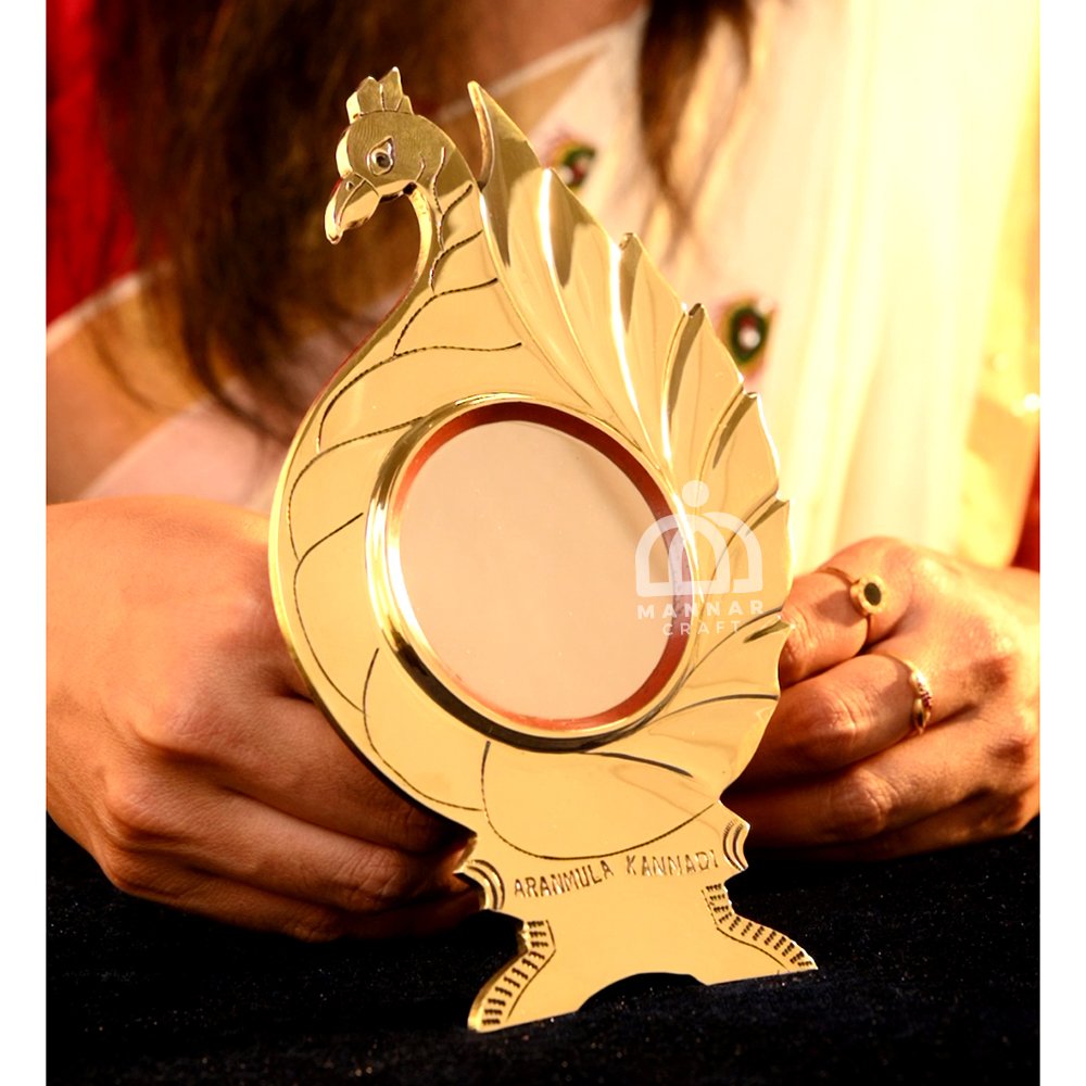Aranmula Kannadi Metal Mirror – Peacock Model with Back Stand | Kerala Heritage Handicraft (2.5 Inch Mirror Dia)
